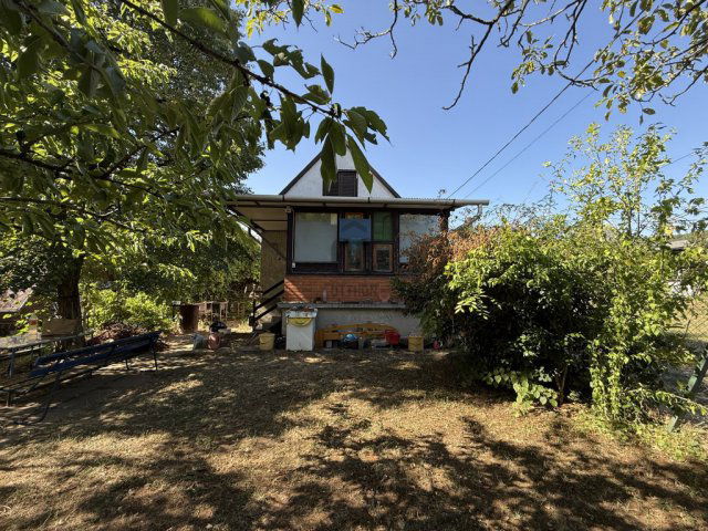 Eladó családi ház, Ürömön 82.9 M Ft, 2 szobás