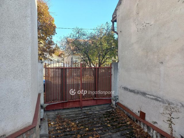 Eladó téglalakás, Budapesten, XV. kerületben 85 M Ft, 2+1 szobás