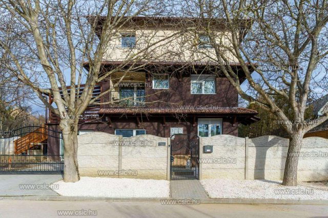Eladó családi ház, Érden 119 M Ft, 6 szobás