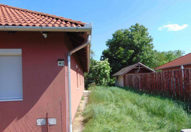 Eladó családi ház, Ercsiben, Petőfi Sándor utcában 26.92 M Ft