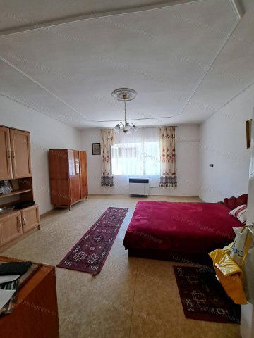 Eladó családi ház, Bokodon 35.99 M Ft, 2 szobás