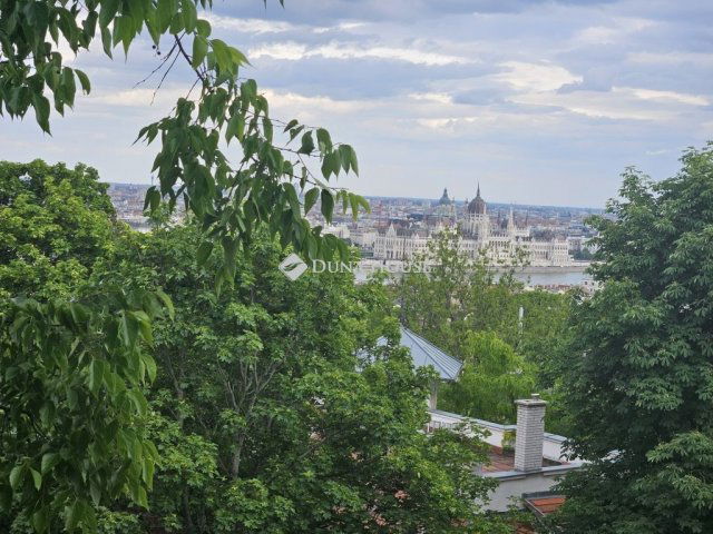 Eladó téglalakás, Budapesten, II. kerületben 168 M Ft