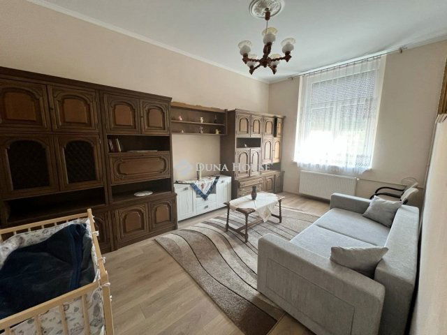 Eladó téglalakás, Nagykanizsán 45.8 M Ft, 3 szobás