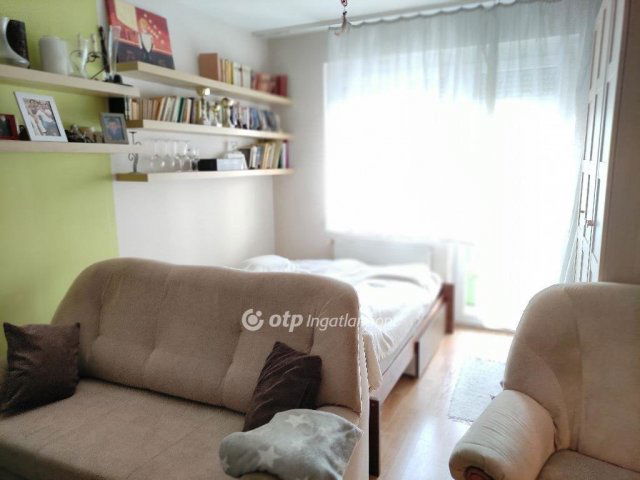 Eladó téglalakás, Budapesten, XXI. kerületben 74.9 M Ft