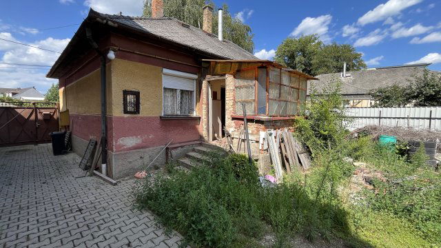 Eladó családi ház, Nyíregyházán 36 M Ft, 3 szobás