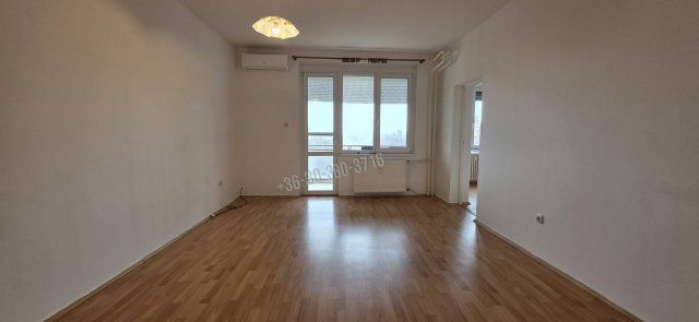 Eladó téglalakás, Dunaújvárosban 35.99 M Ft, 2 szobás