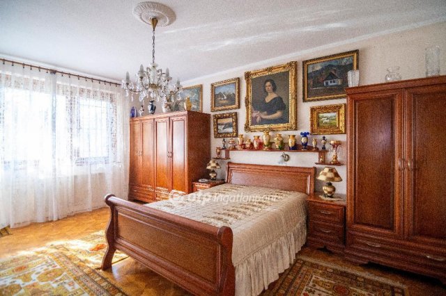 Eladó családi ház, Budakeszin 130 M Ft, 3 szobás