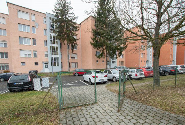 Eladó téglalakás, Szombathelyen 34.9 M Ft, 2 szobás