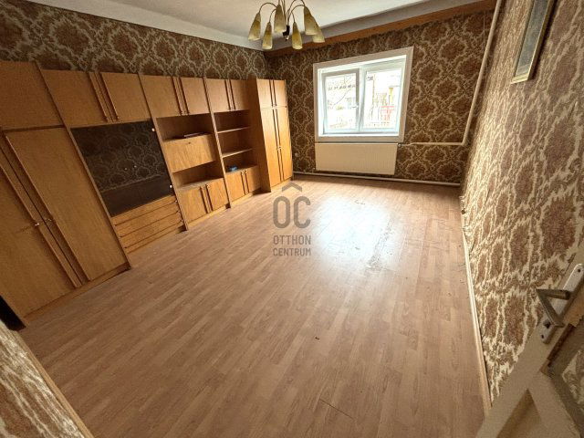 Eladó ikerház, Debrecenben 82.9 M Ft, 3 szobás