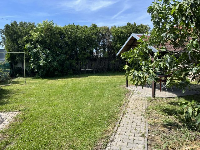 Eladó családi ház, Balatonkeresztúron 69 M Ft, 7 szobás