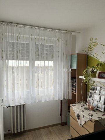 Eladó panellakás, Budapesten, XXI. kerületben 69.9 M Ft, 3 szobás