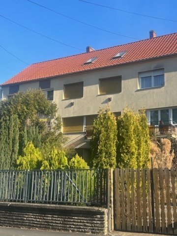 Eladó téglalakás, Zalaegerszegen 74.9 M Ft, 5 szobás