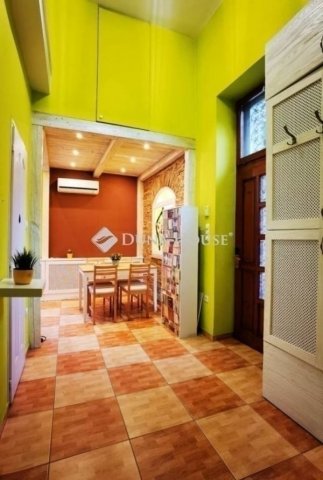 Eladó téglalakás, Budapesten, VII. kerületben 91.9 M Ft