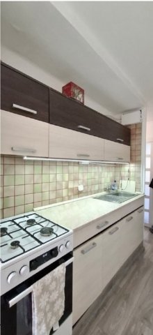 Eladó panellakás, Székesfehérvárott 59.9 M Ft, 4 szobás