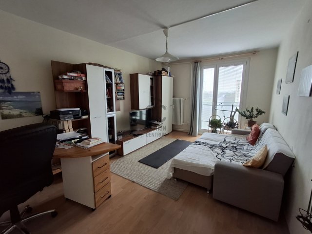 Eladó panellakás, Pécsett 47.9 M Ft, 2 szobás