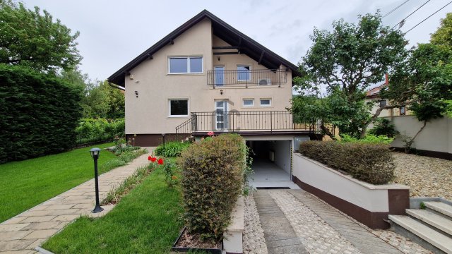 Kiadó családi ház, albérlet, Budapesten, III. kerületben
