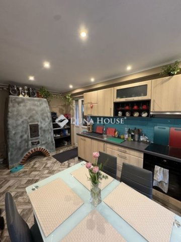 Eladó téglalakás, Pécsett 67.9 M Ft, 2 szobás