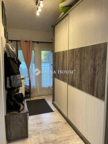 Eladó családi ház, Szigetmonostorban 68.9 M Ft, 3 szobás