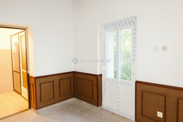 Eladó családi ház, Vámospércsen 39 M Ft, 5 szobás