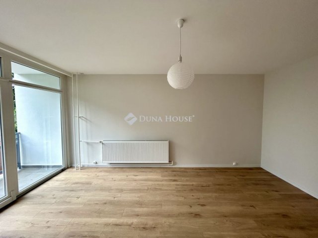Eladó panellakás, Békéscsabán 44.99 M Ft, 2 szobás