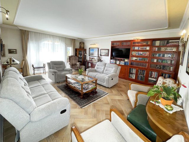 Eladó téglalakás, Budapesten, XI. kerületben 250 M Ft, 3 szobás