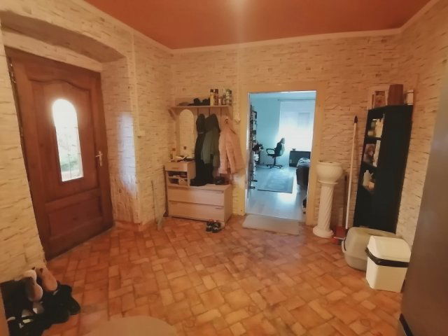 Eladó családi ház, Pusztaszabolcson 29.9 M Ft, 2 szobás