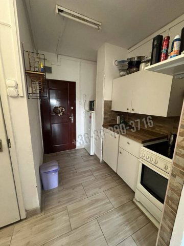 Eladó panellakás, Dunaújvárosban 24.9 M Ft, 1 szobás