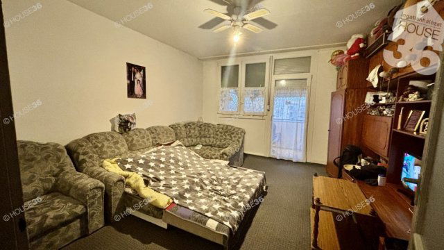 Eladó panellakás, Kiskunfélegyházán 32.9 M Ft, 3 szobás