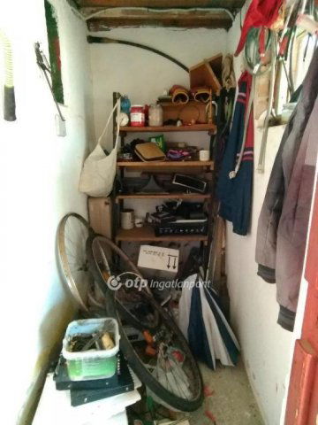 Eladó családi ház, Hajdúböszörményen 35 M Ft, 1+1 szobás