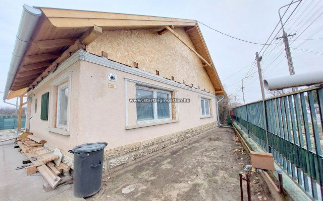 Eladó családi ház, Üllőn, Pesti úton 70.9 M Ft, 3 szobás