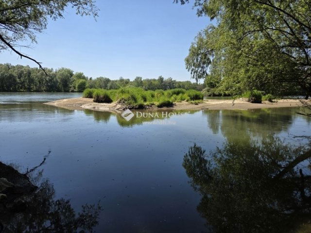 Eladó családi ház, Vízváron 189 M Ft, 5 szobás