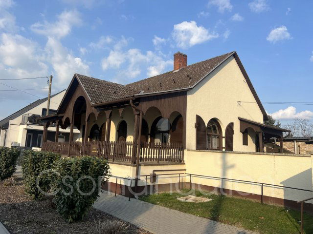 Eladó családi ház, Kimlén 49 M Ft, 5 szobás