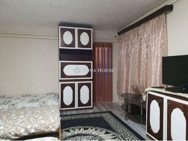 Eladó családi ház, XX. kerületben, Köztársaság téren