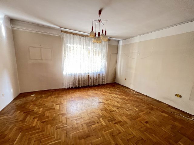 Eladó ikerház, Budapesten, XI. kerületben, Sáfrány utcában