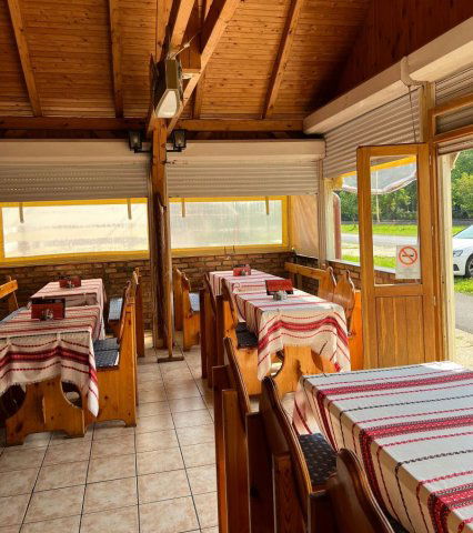 Eladó üzlethelyiség, Balatonberényben 250 M Ft, 4 szobás