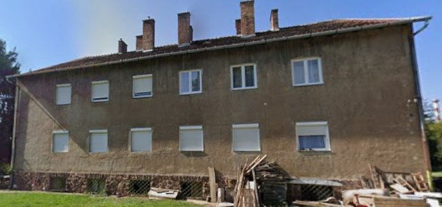 Eladó téglalakás, Komlón 20 M Ft, 3 szobás