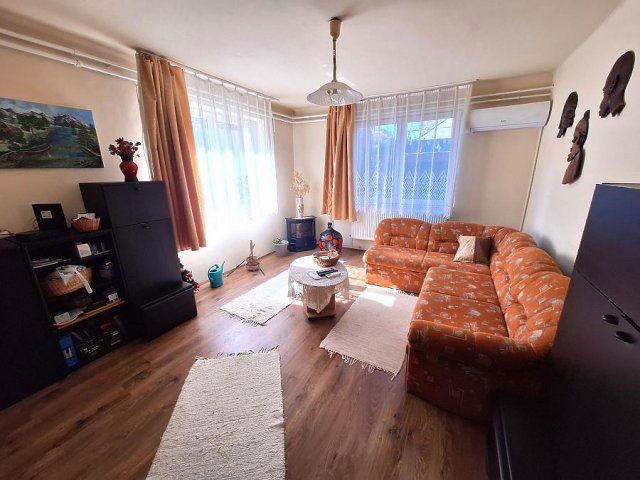 Eladó családi ház, Gödön 82.9 M Ft, 4 szobás