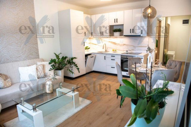 Eladó téglalakás, Szegeden 72.5 M Ft, 3 szobás