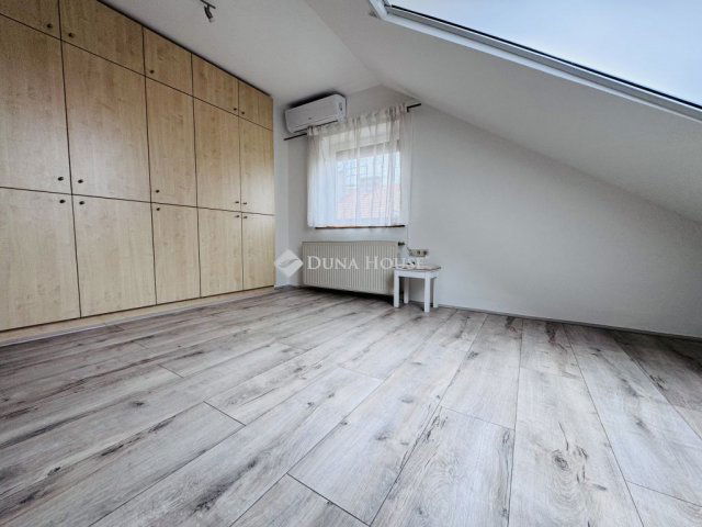 Eladó téglalakás, Pécsett, Páfrány utcában 74.5 M Ft