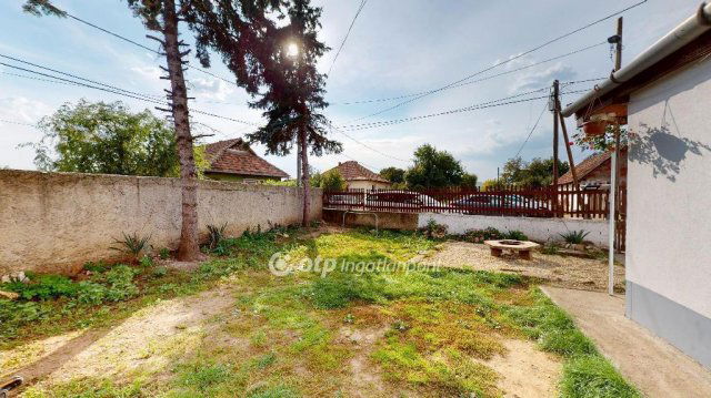 Eladó családi ház, Szikszón 22 M Ft, 2+1 szobás