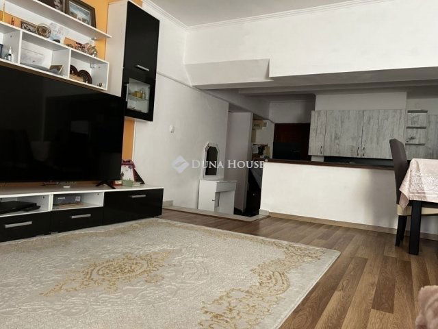 Eladó téglalakás, Budapesten, XVIII. kerületben 97.5 M Ft