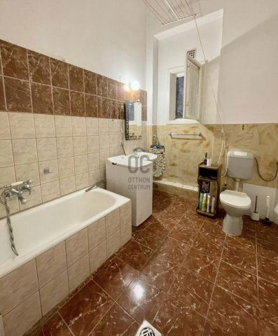 Eladó téglalakás, Budapesten, V. kerületben 75.9 M Ft, 2 szobás