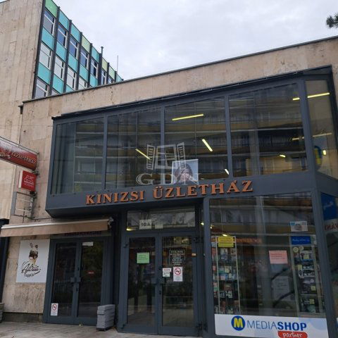 Eladó üzlethelyiség, Veszprémben 29.5 M Ft