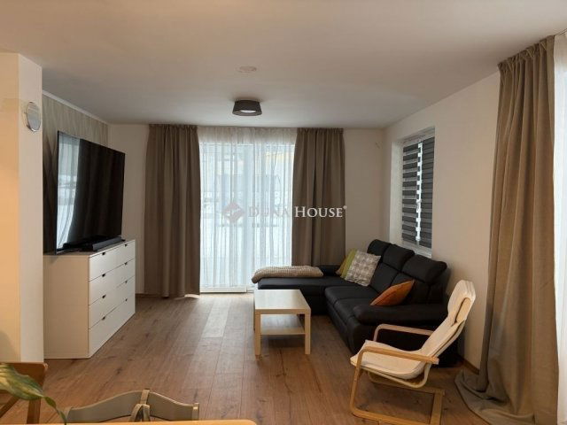 Eladó családi ház, Őrbottyánban 176 M Ft, 5 szobás