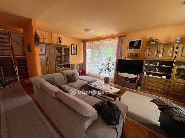 Eladó családi ház, Nyíregyházán 83.9 M Ft, 5 szobás
