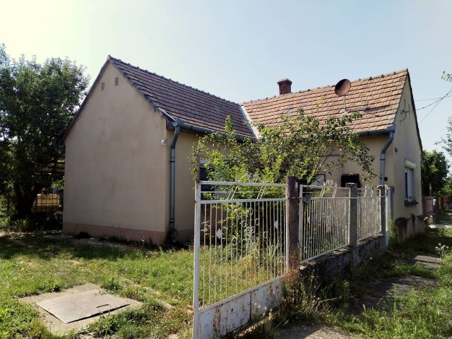 Eladó családi ház, Marcaliban 23 M Ft, 3 szobás