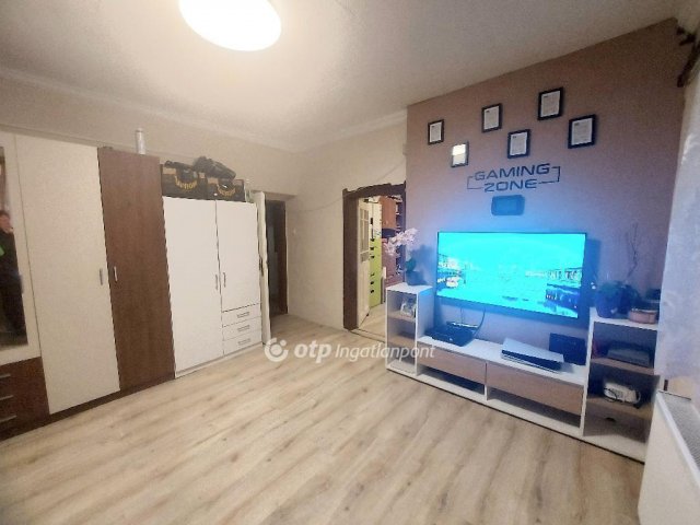 Eladó családi ház, Kocséren 29.9 M Ft, 2+1 szobás