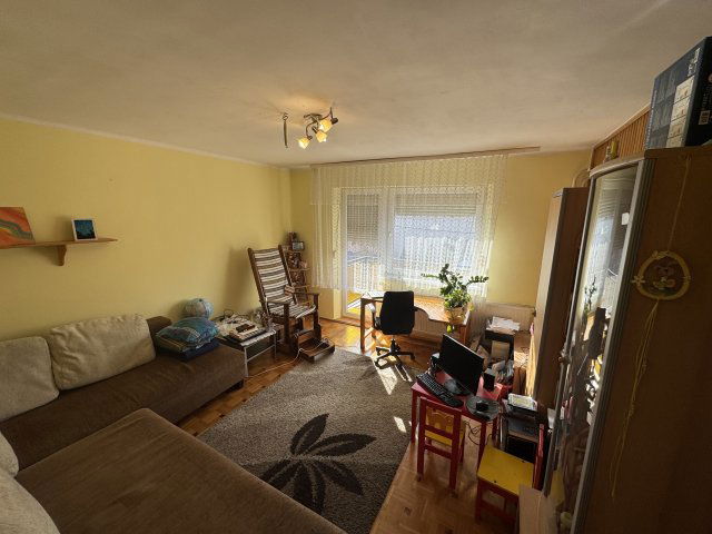 Eladó téglalakás, Veszprémben 61 M Ft, 3 szobás