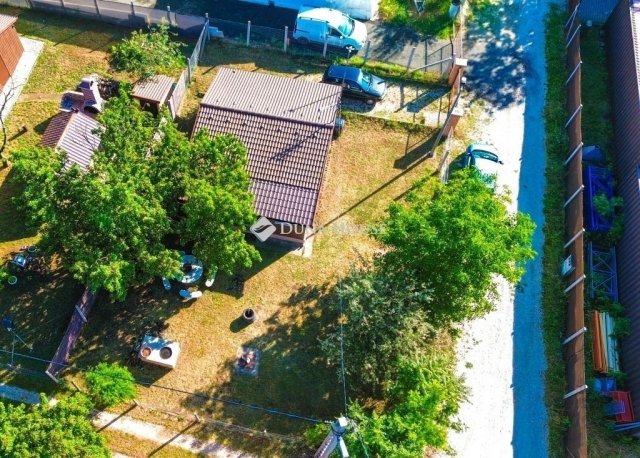 Eladó családi ház, Monoron 32.9 M Ft, 1 szobás
