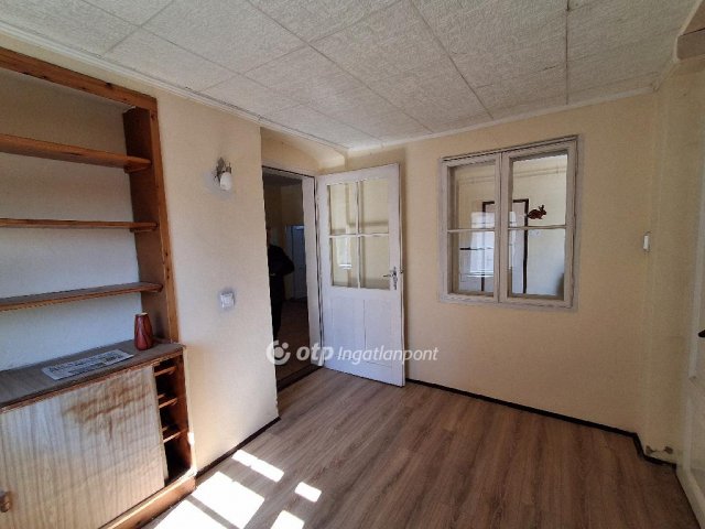 Eladó családi ház, Enesén 55.49 M Ft, 3+1 szobás